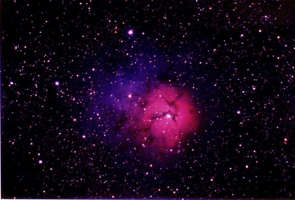 ผลงานถ่ายภาพ เนบิวลาสามแฉก M 20 หรือ NGC 6514