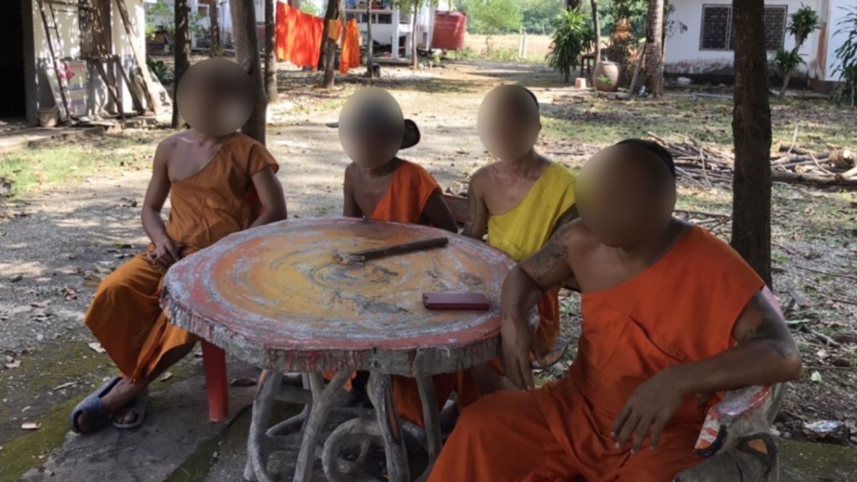 monks thailand